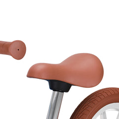 Balance Bike crafted for durability without adding extra weight, making it easy for little riders to manoeuvre.